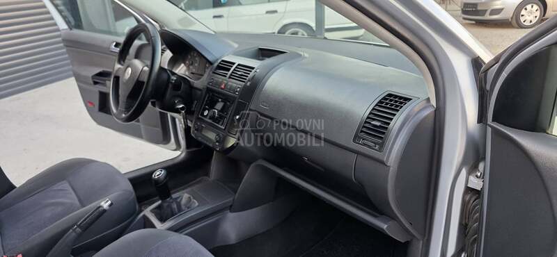 Volkswagen Polo 1.2b