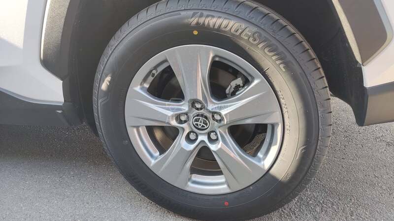 Bridgestone 225/65 R17 Letnja