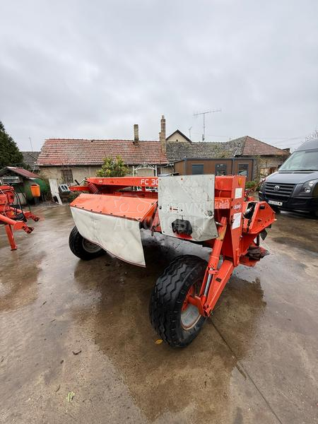 Kuhn FC 302RG