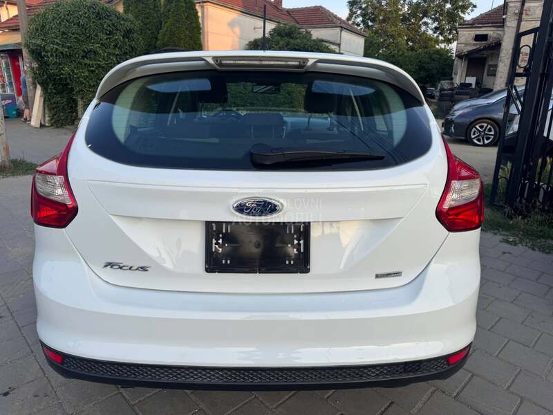 Ford Focus 1.0 BEN ŠVAJ NOV
