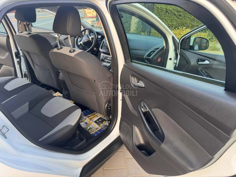 Ford Focus 1.0 BEN ŠVAJ NOV