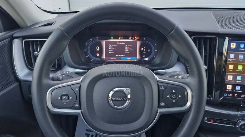 Volvo XC60 AWD PANO/360/HARMAN