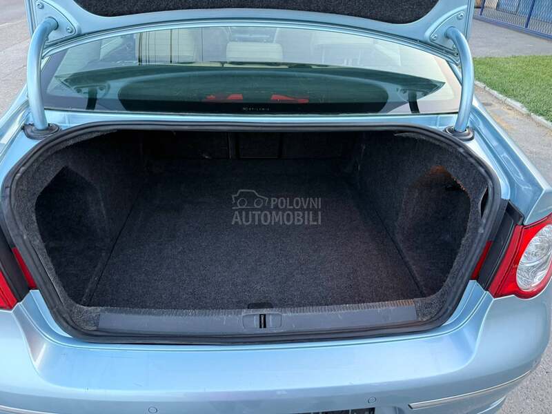 Volkswagen Passat B6 1.6tdi /R LINE/N O V