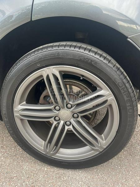 Audi Q5 QUATTRO2.0TDI S LINE