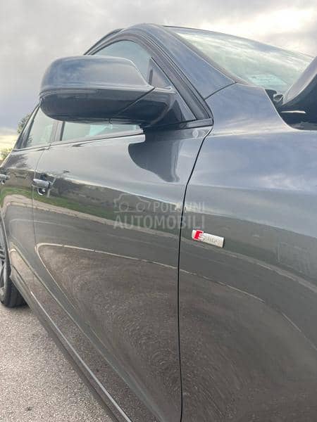 Audi Q5 QUATTRO2.0TDI S LINE