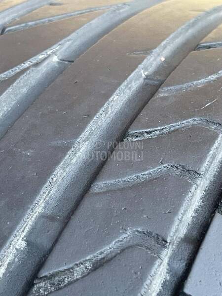 Bridgestone 245/45 R18 Letnja