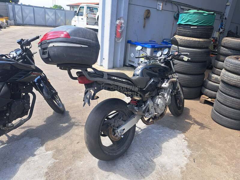 Honda hornet 600 delovi
