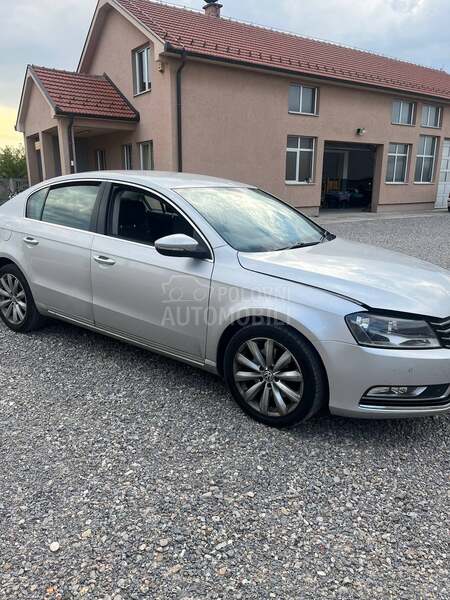 Volkswagen Passat B7 -  kompletan auto u delovima