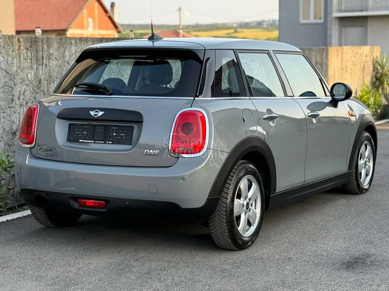 MINI One 1.2 NAVl SWlSS