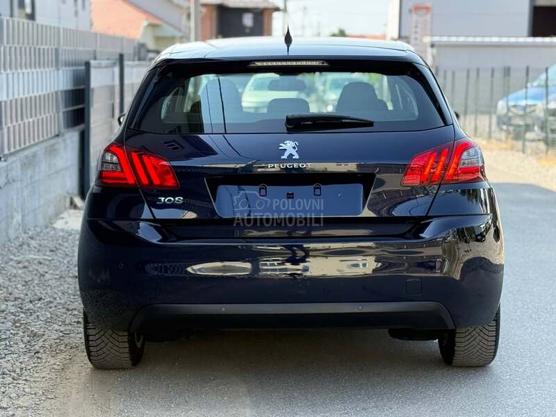 Peugeot 308 1.5 BHDI AUTOM/NAVl