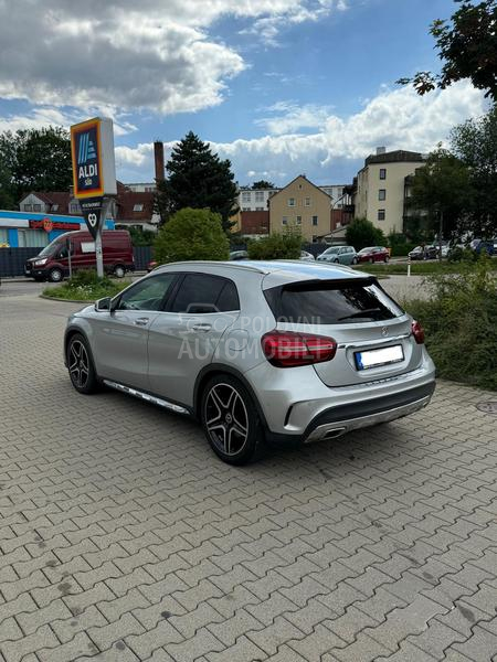 Mercedes Benz GLA 180 Aut. AMG Line