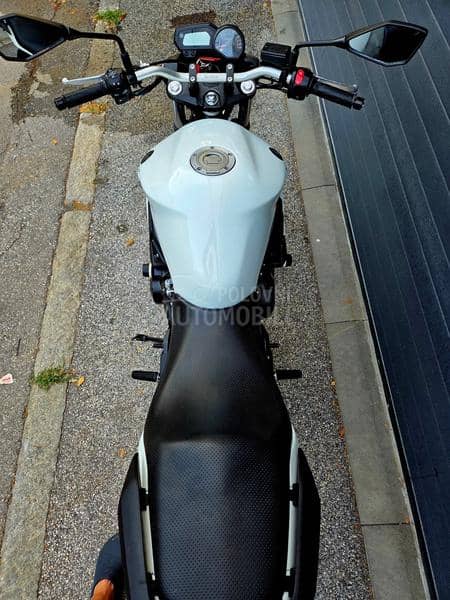Yamaha XJ6 NA ABS