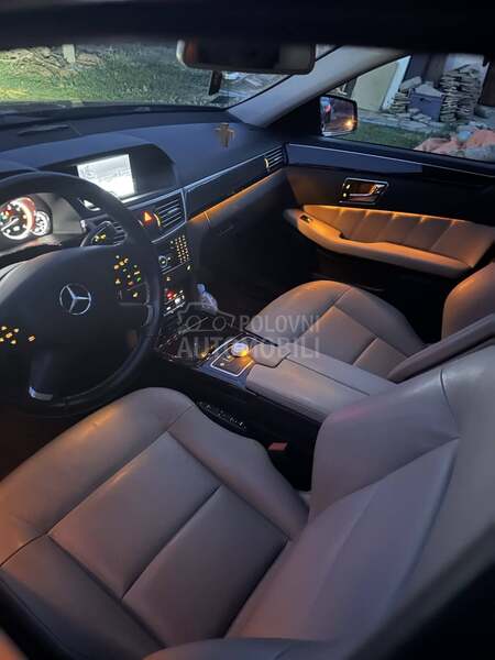 Mercedes Benz E 300 E 300 CDI
