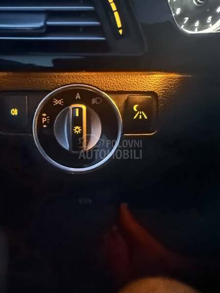 Mercedes Benz E 300 E 300 CDI