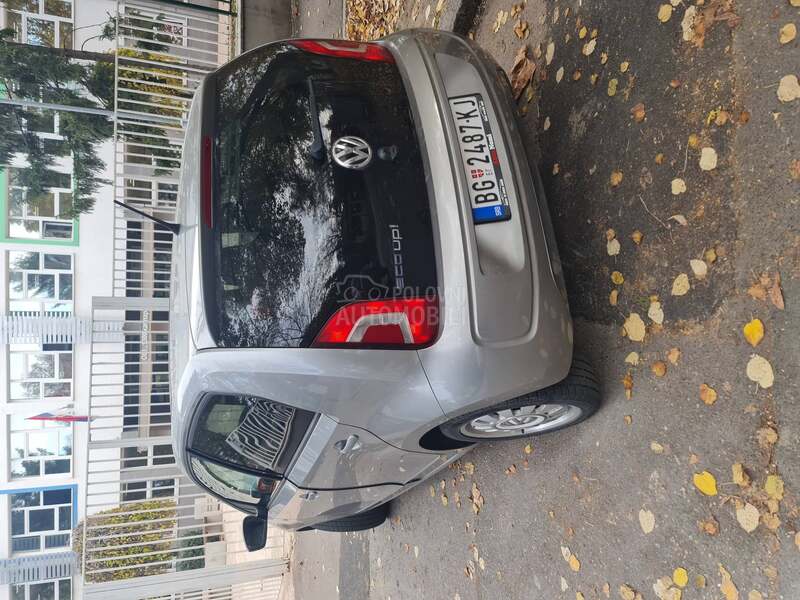 Volkswagen up! 