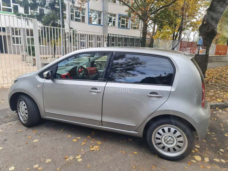 Volkswagen up! 