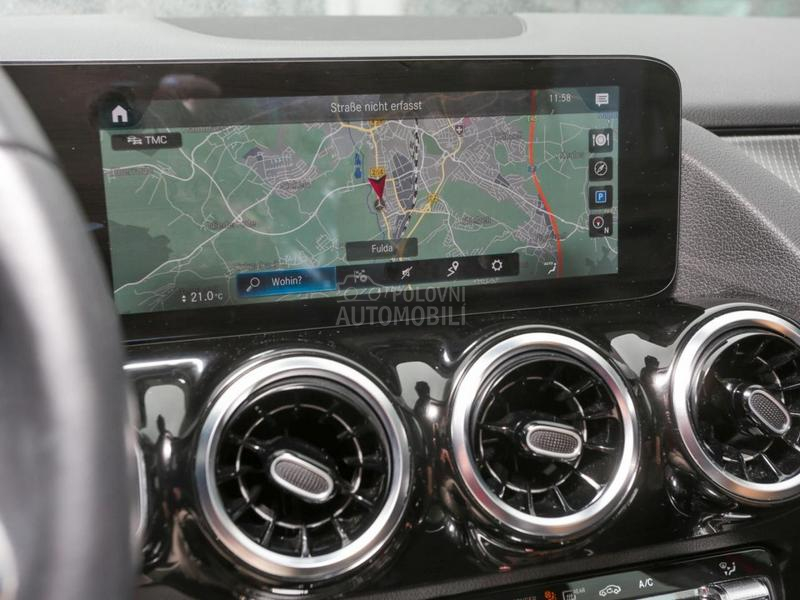 Mercedes Benz GLA 200 