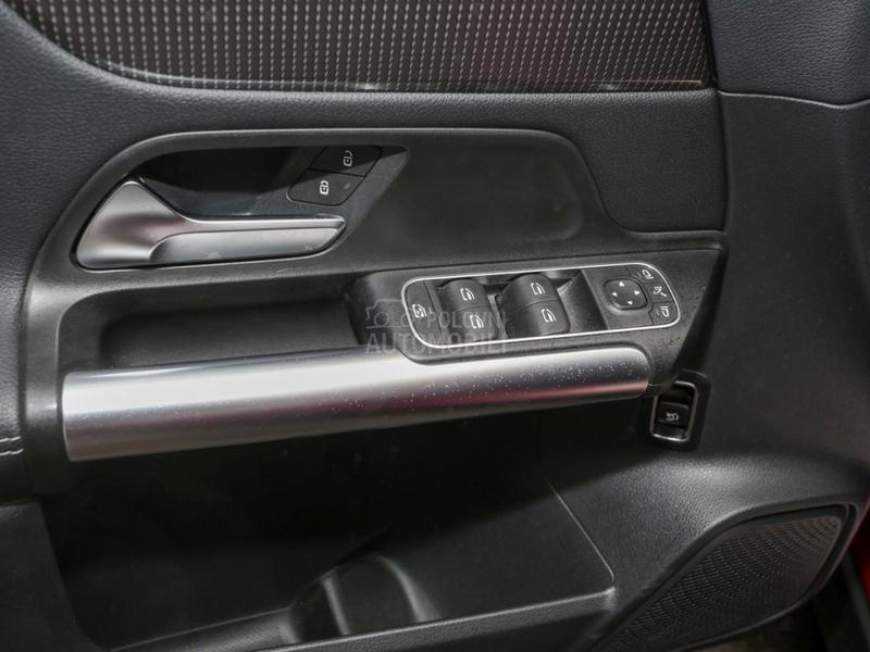 Mercedes Benz GLA 200 