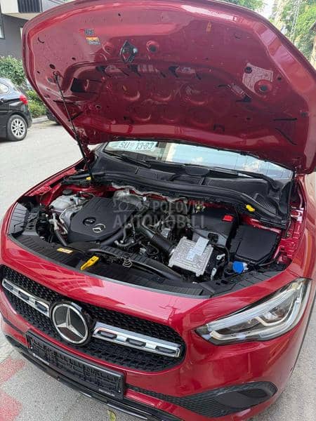 Mercedes Benz GLA 200 
