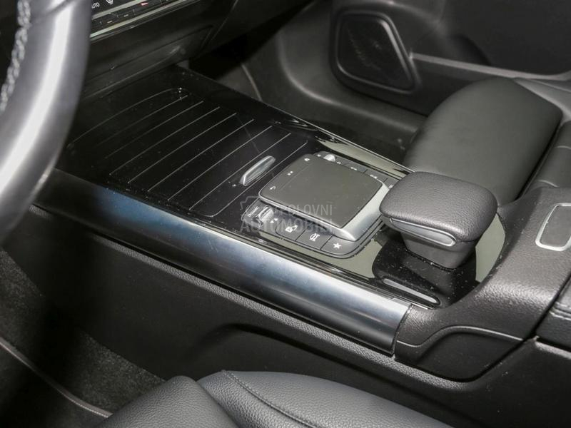 Mercedes Benz GLA 200 