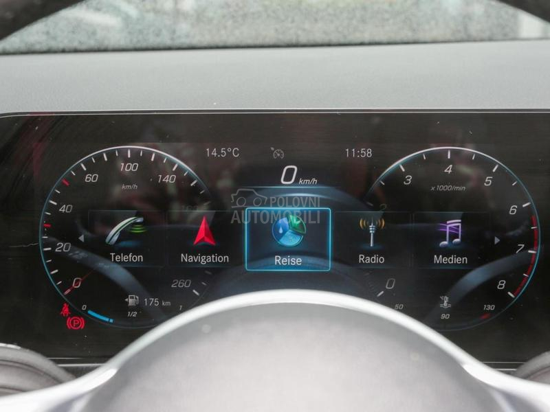 Mercedes Benz GLA 200 