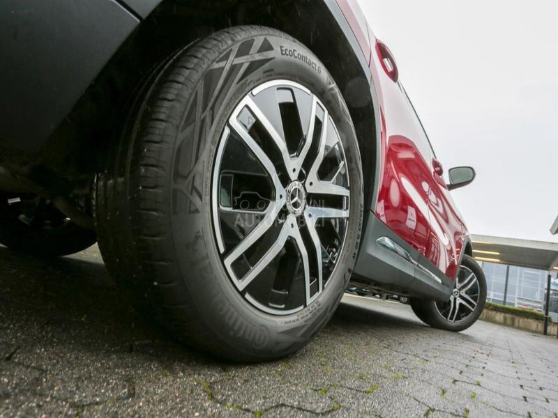 Mercedes Benz GLA 200 