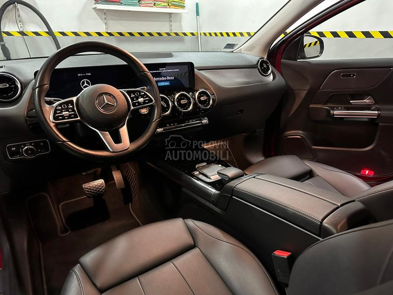 Mercedes Benz GLA 200 