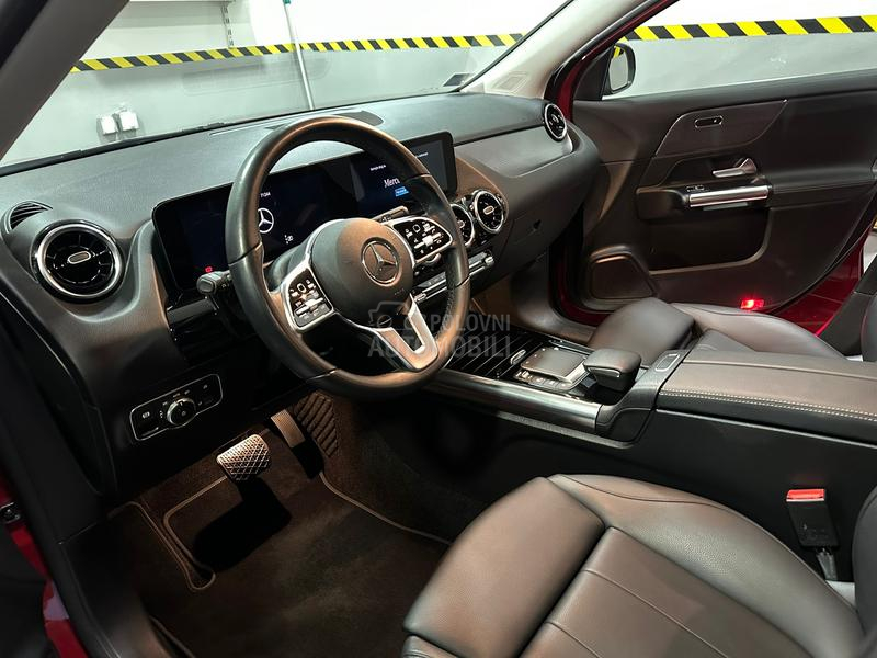 Mercedes Benz GLA 200 