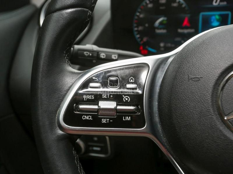 Mercedes Benz GLA 200 