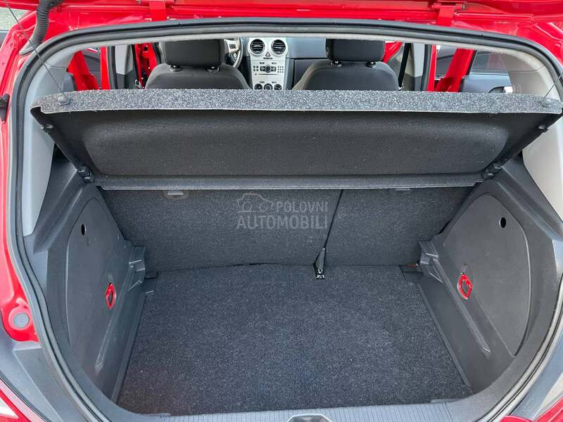 Opel Corsa D 1.2i ENJOY