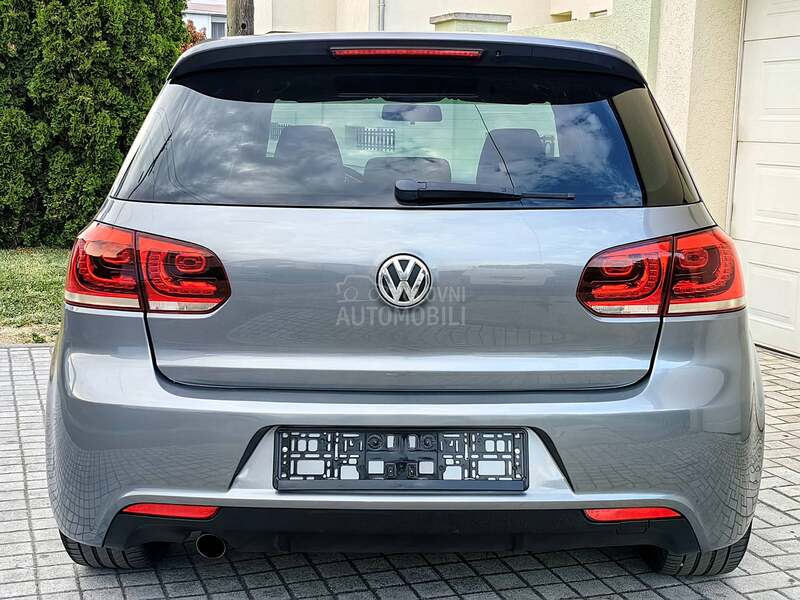 Volkswagen Golf 6 1.6TDI R-LINE NAVl