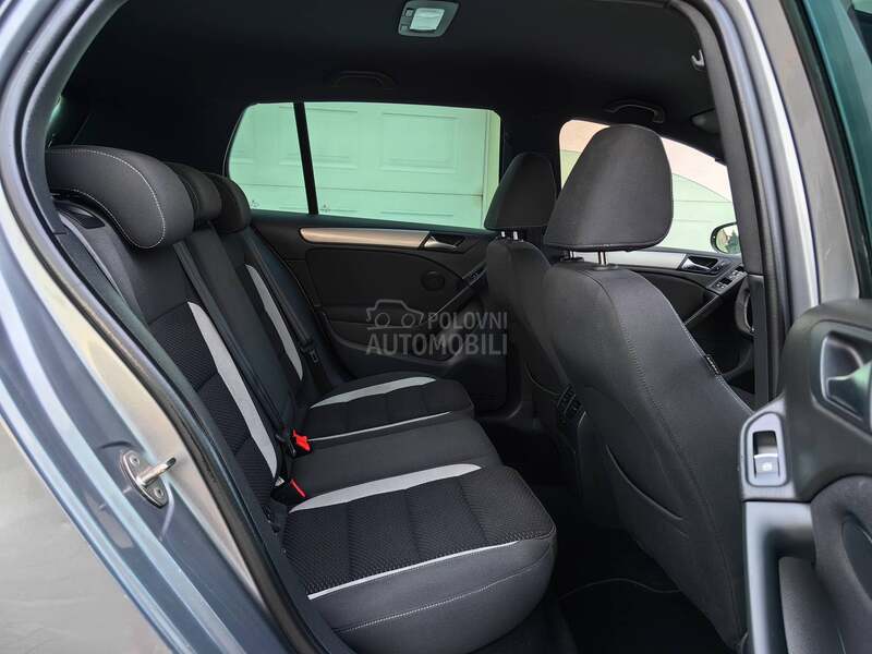 Volkswagen Golf 6 1.6TDI R-LINE NAVl