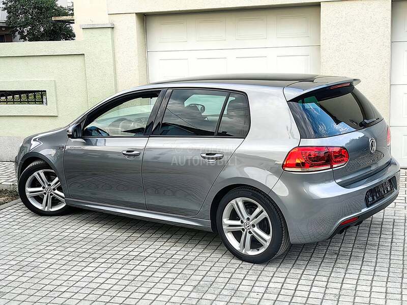 Volkswagen Golf 6 1.6TDI R-LINE NAVl