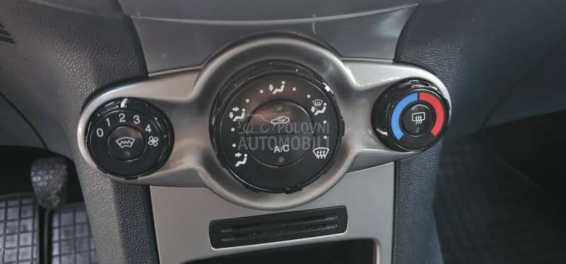 Ford Fiesta 1.25 AMBIENTE