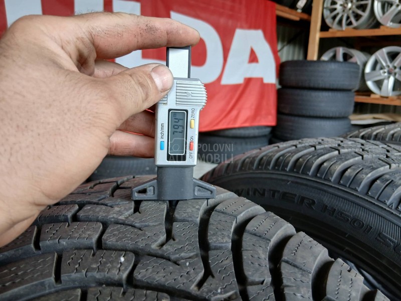 Falken 225/55 R18 Zimska