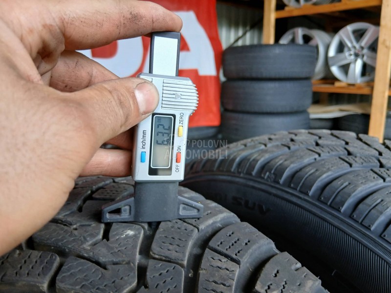 Falken 225/55 R18 Zimska