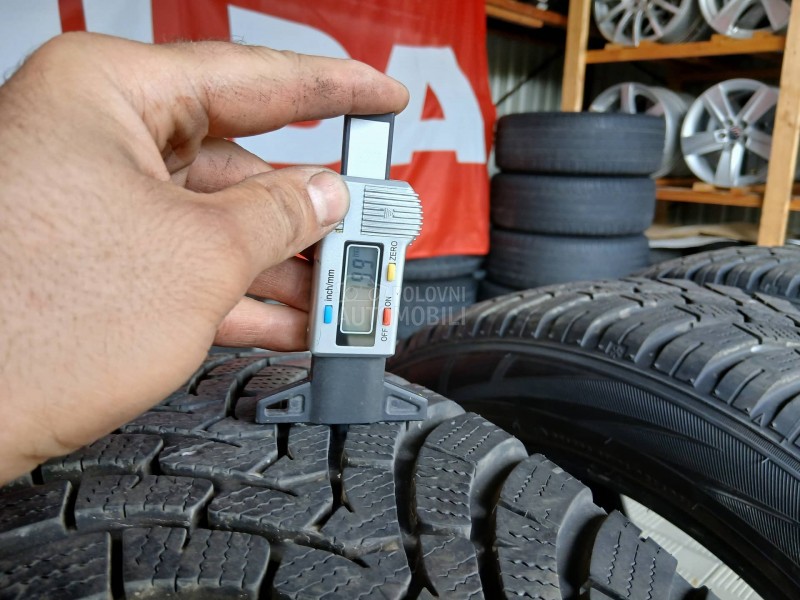 Falken 225/55 R18 Zimska