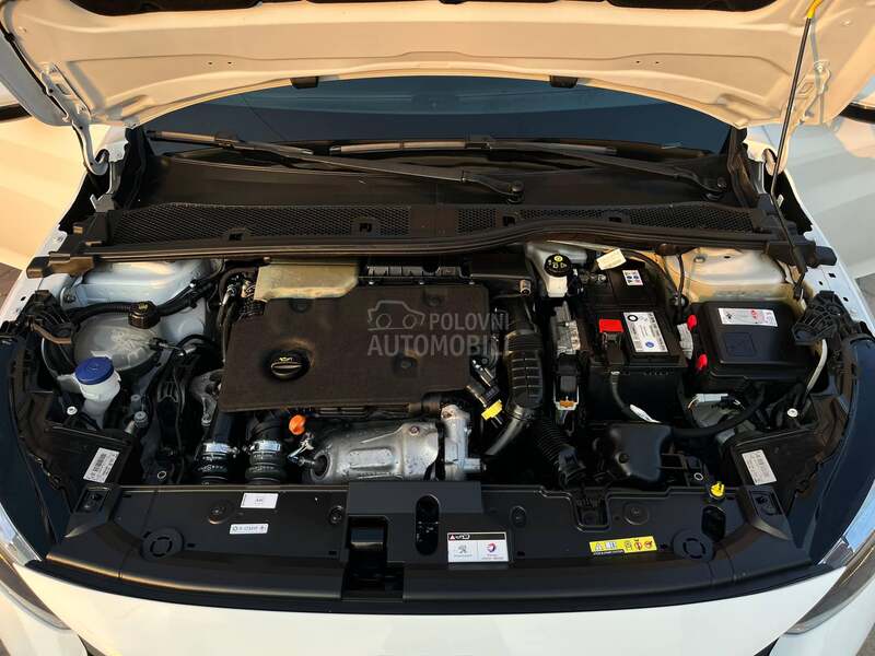 Peugeot 208 1.5HDi ZAMENJEN SET