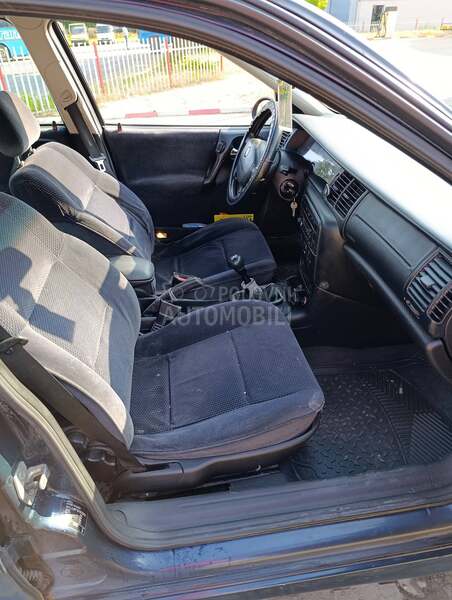 Opel Vectra B 