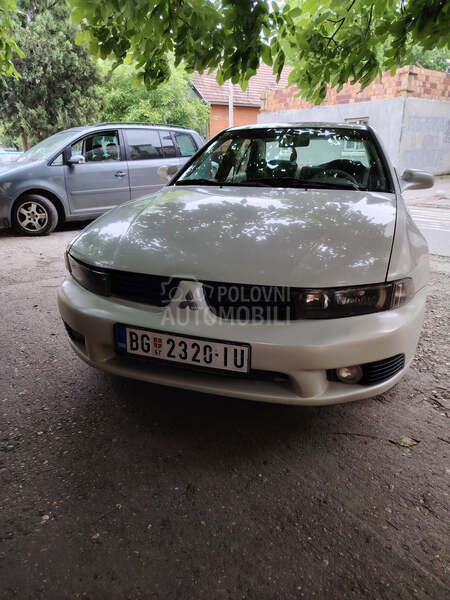 Mitsubishi Galant 