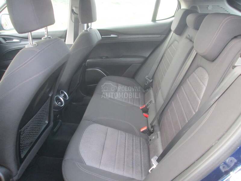 Alfa Romeo Stelvio 2.2t Q4 Business
