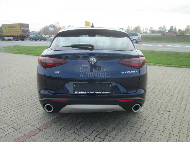 Alfa Romeo Stelvio 2.2t Q4 Business