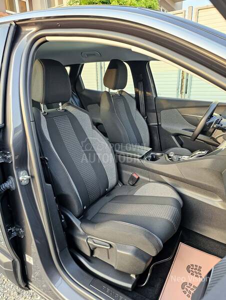 Peugeot 3008 1.5 BlueHDI
