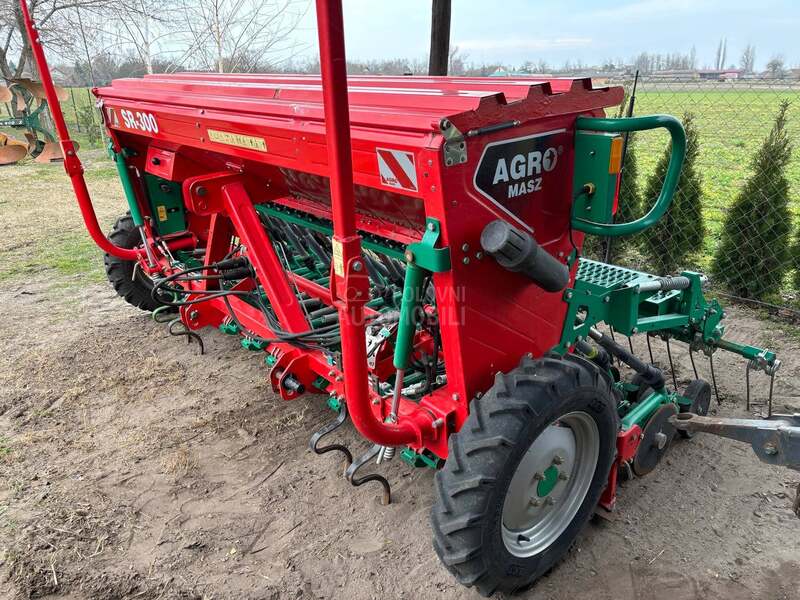 Agro Masz SR300