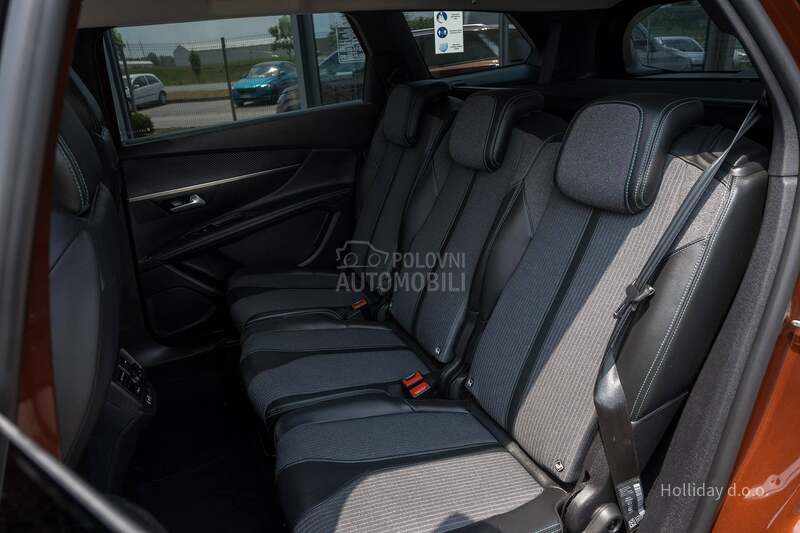 Peugeot 5008 1.5Blue HDI Allure