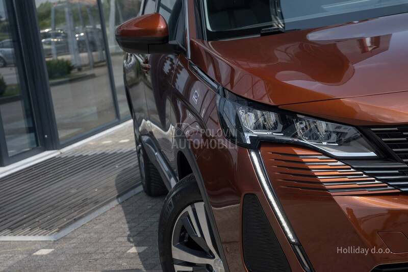 Peugeot 5008 1.5Blue HDI Allure