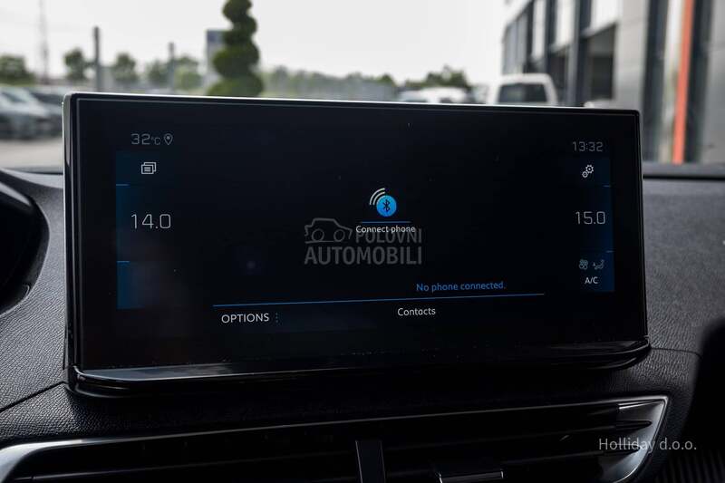 Peugeot 5008 1.5Blue HDI Allure