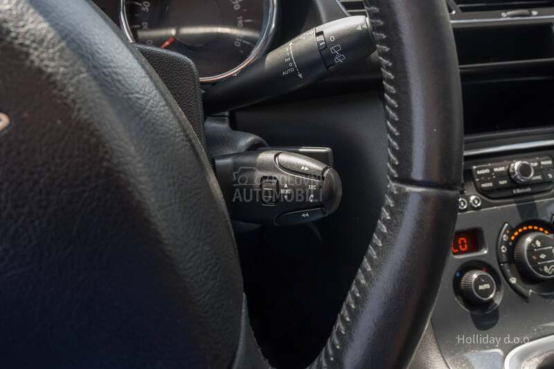 Peugeot 3008 1.6HDI Led Nav