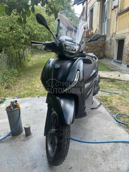 Piaggio Beverly 400 HPE Sport