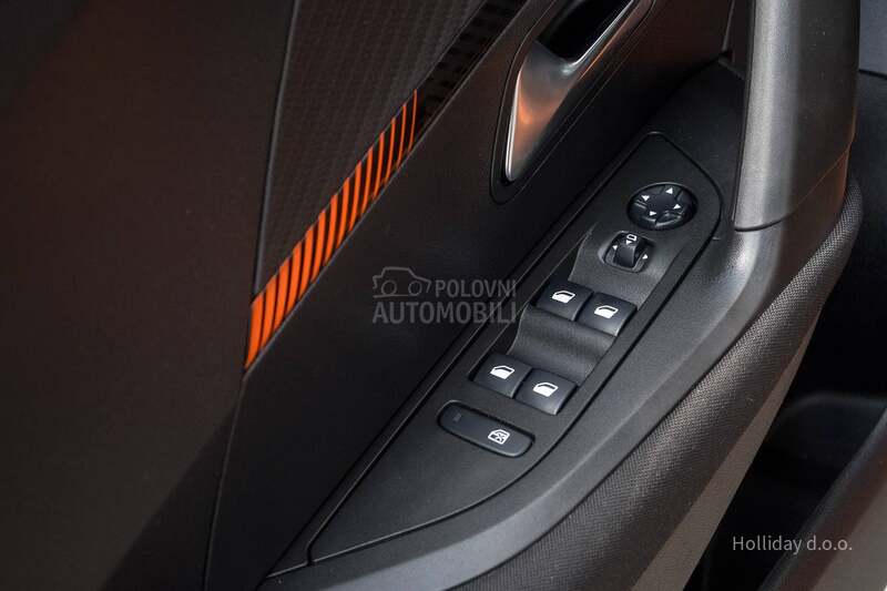 Peugeot 2008 1.2PureTech Led Nav